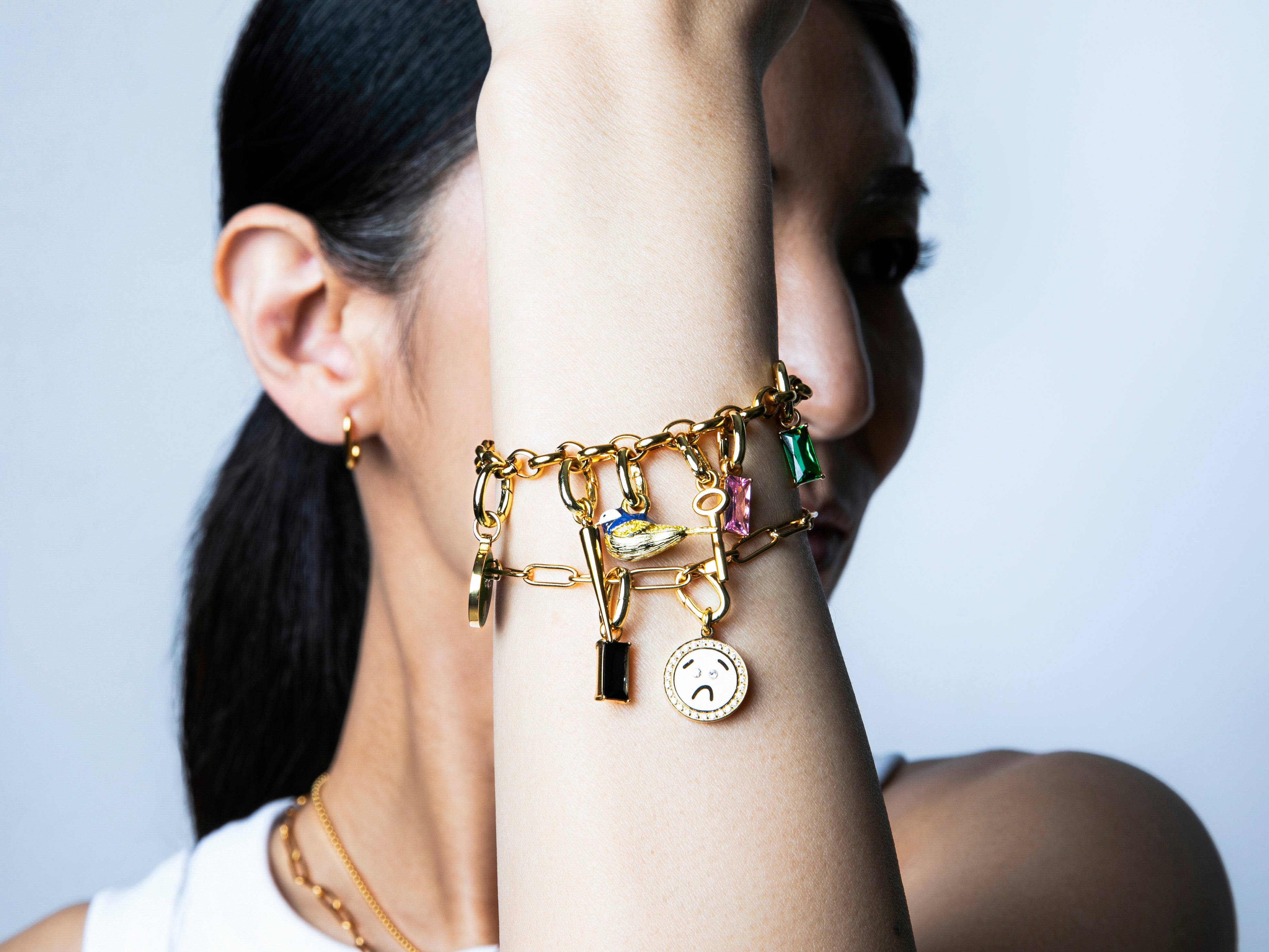 Charm - Gull armband, keðja með rúnuðum hlekkjum