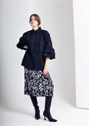 FLORA Ruffled shirt/ no 2 in black