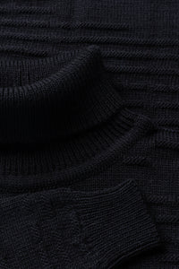 Ernest Turtleneck  - black