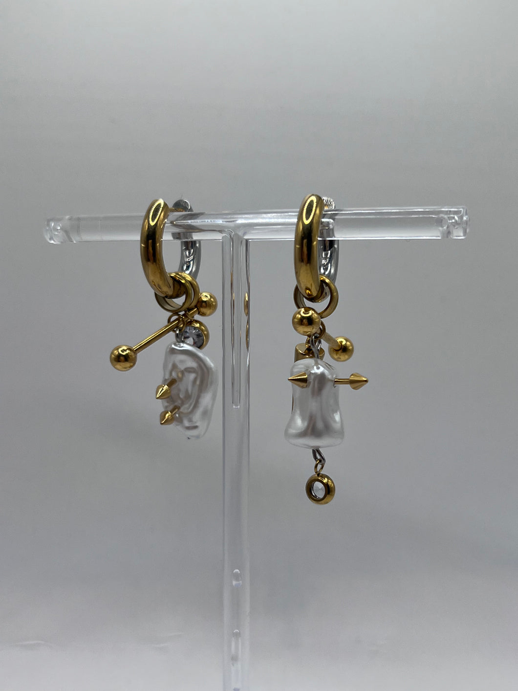 Gold Pearl Earrings