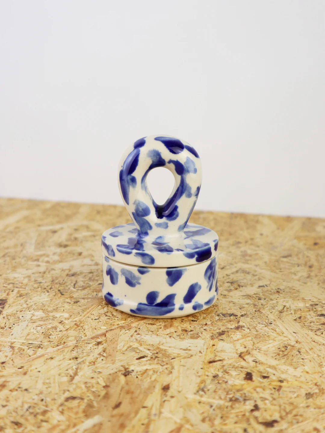 Dialog - “Blue drip” small container with lid