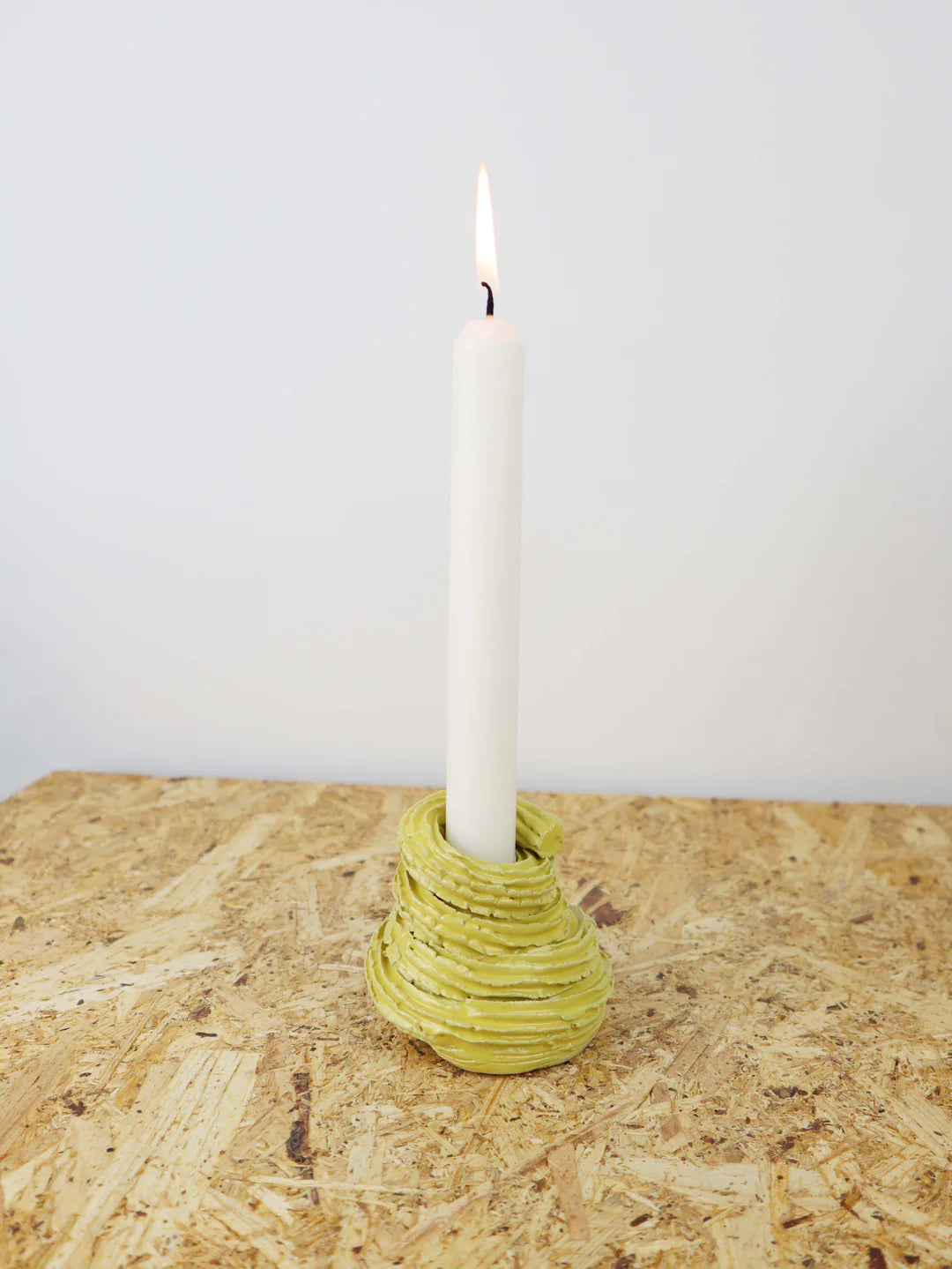 Extruded candle holder- yellow - nr.02