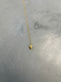 HJARTA - Katla Studio X AHM, gull með stein