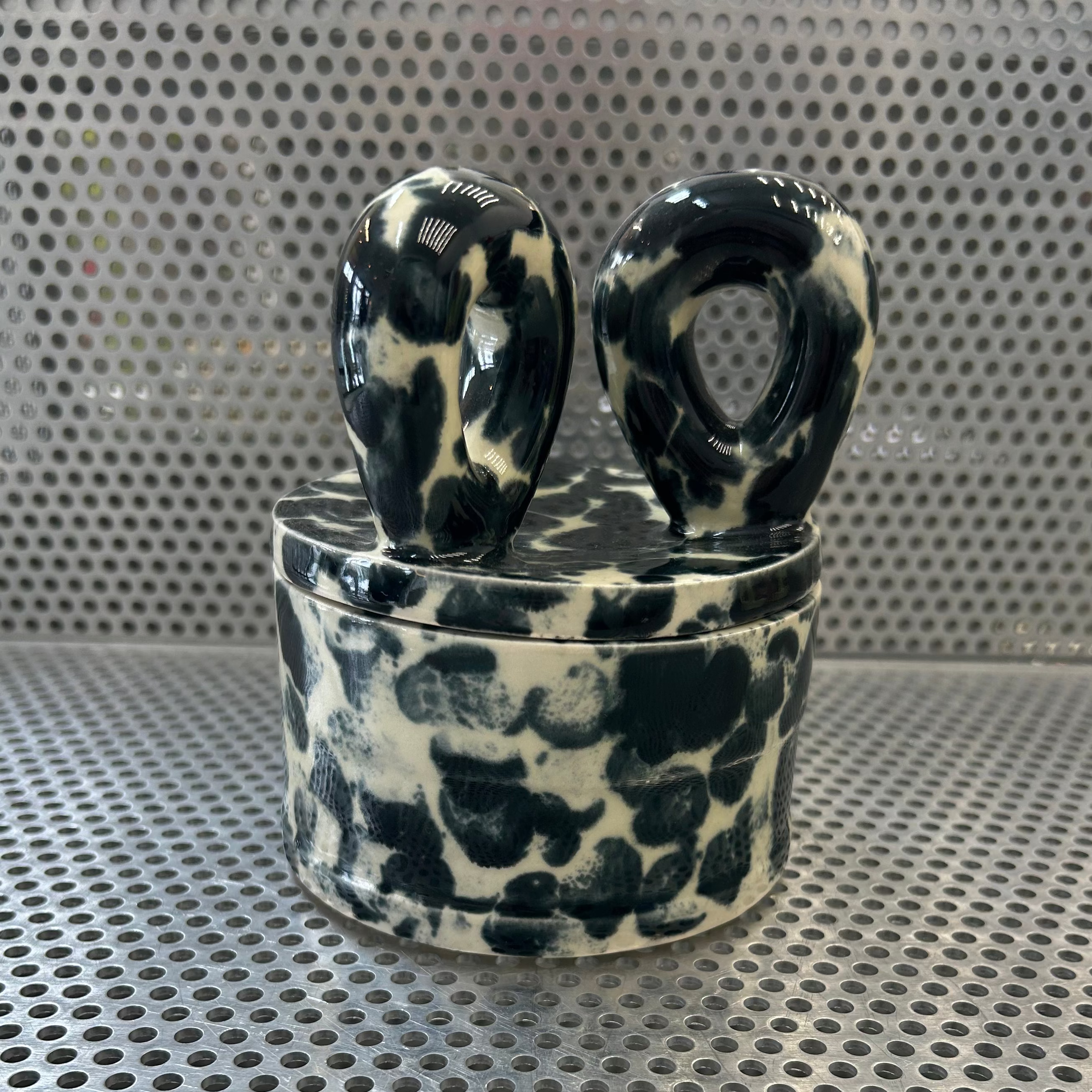 Dialog containers with lid - all available colors and sizes