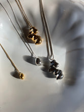 Load image into Gallery viewer, MARGRÉT Pearl (L) Pendant
