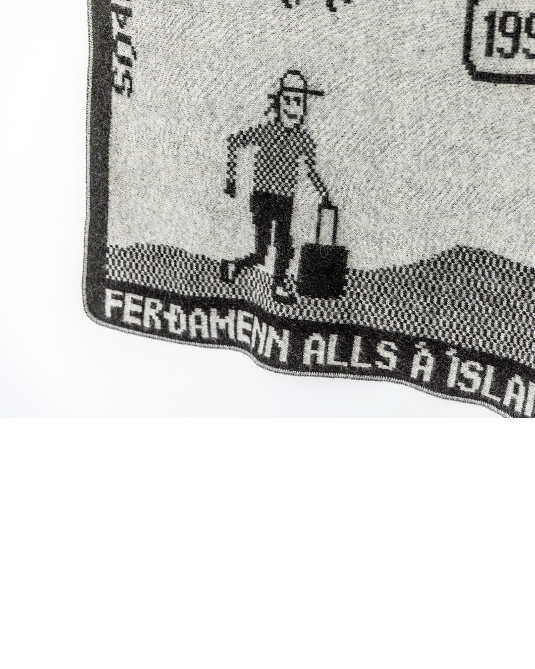 Ferðamenn vs. Sauðfé Teppi