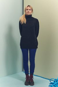 Ernest Turtleneck  - black